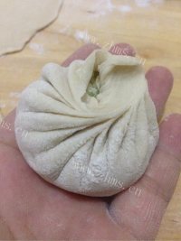 好吃的芸豆鲜肉水煎包做法图解9)