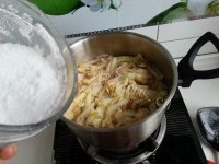 好吃的白菜炖冷冻豆腐做法图解9)
