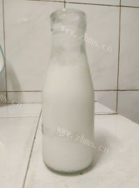 特色美食酸奶蛋糕做法图解3)