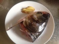 家常鱼头豆腐做法图解1)
