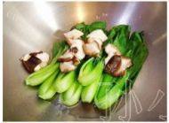 家常菜香菇菜胆做法图解5)
