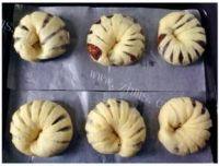 特别的豆沙面包做法图解11)