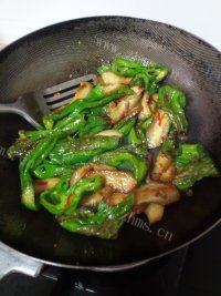 绿色食物之绿色食物之青椒回锅肉做法图解10)