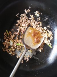 家常菜肉末茄子做法图解5)