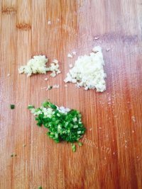 可口的湘西粉蒸肉做法图解4)