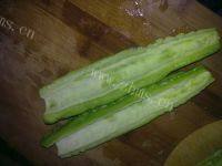 绿色食物之苦瓜炒蛋做法图解1)