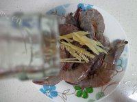 诱人的避风塘炒虾做法图解4)
