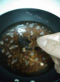 下酒菜卤煮花生做法图解4)