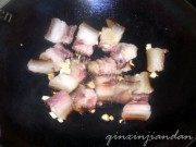 家常菜白菜豆干炒腊肉做法图解4)