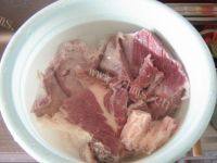 自制牛肉松做法图解1)