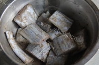 唇齿留香的糖醋带鱼做法图解5)