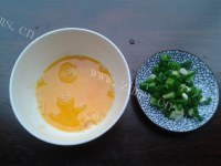 美味的番茄炒鸡蛋做法图解4)