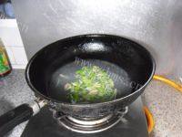 粉丝菠菜猪肝汤做法图解7)