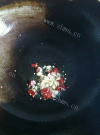 家常菜糖醋青椒做法图解4)