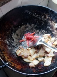 清爽的黄瓜炒风吹肉做法图解6)