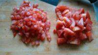 西红柿土豆烧猪皮的做法图解二