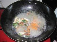 简单的香菇豆腐汤做法图解9)