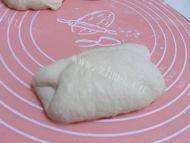 色香味具全的奶香吐司做法图解4)