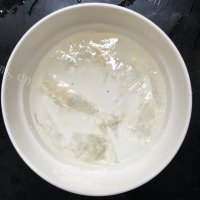 美味的双色慕斯流心蛋糕做法图解7)