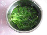 甘脆的菠菜拌粉丝做法图解3)