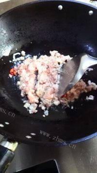 家常酸豆角炒肉末做法图解3)
