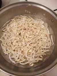 爆炒黄豆芽做法图解2)