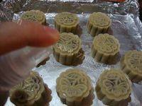 家庭版广式豆沙月饼做法图解12)