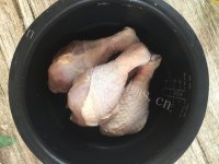 热腾腾的凉拌鸡丝做法图解1)