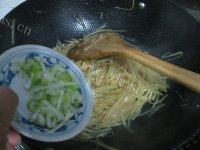 软嫩的素炒土豆丝