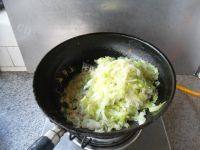 好吃的圆白菜炒豆腐干做法图解7)