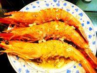美味的蒜蓉大虾做法图解5)