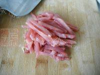 美美厨房之蒜苔炒肉做法图解1)