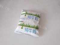 自制脱脂牛奶做法图解1)