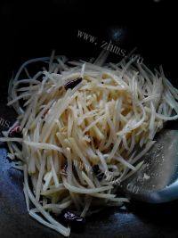 家常菜酸辣土豆丝