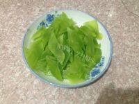 家常菜杏鲍菇炒莴笋做法图解1)