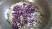 自制彩虹海鲜水饺做法图解3)