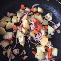 美味的咖喱土豆饭做法图解6)