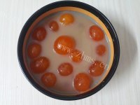 自制广式蛋黄莲蓉月饼做法图解4)