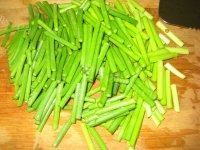「DIY美食」蒜苔炒肉做法图解1)