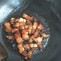 质嫩爽口的红烧肉做法图解7)