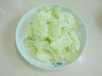 入味的腊肉煮手撕包菜做法图解3)