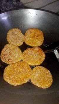 自制芝麻南瓜饼