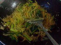 香脆的芹菜土豆丝做法图解10)