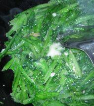 色香味具全的蒜香油麦菜