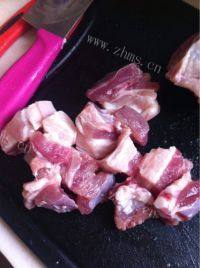家常菜梅菜烧肉做法图解3)
