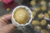 自制广式月饼做法图解18)