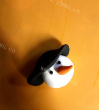 童趣十足的雪人翻糖杯蛋糕做法图解6)