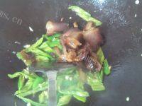 家常菜尖椒炒腊肉做法图解7)