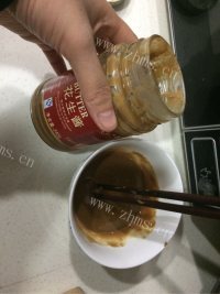 色泽鲜亮的武汉热干面做法图解2)