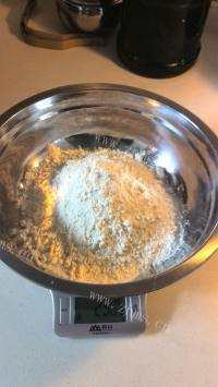 美味的芝边花式披萨做法图解1)